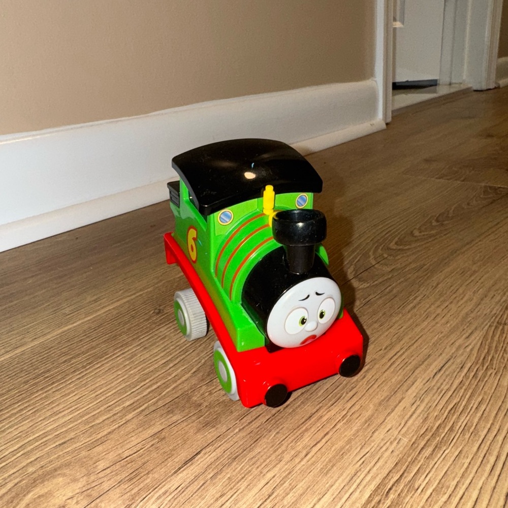 Fisher-Price Thomas & Friends Press 'n Go Stunt‎ Engine Percy toy train